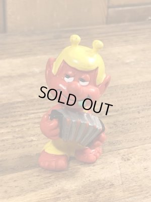 80年代頃のアコーディオンを弾いているアストロスニックのビンテージのPVCフィギュア