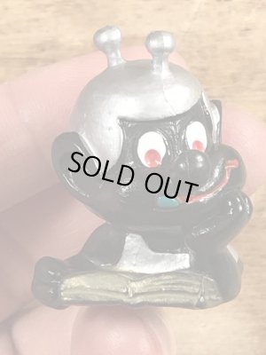 80年代頃の寝ながら本を読んでいるアストロスニックのビンテージのPVCフィギュア