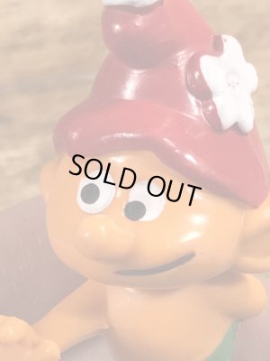 70年代頃のスマーフに似たグノームファミリーのビンテージのPVCフィギュア