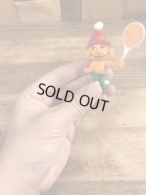 70年代頃のテニスをしているグノームファミリーのビンテージのPVCフィギュア