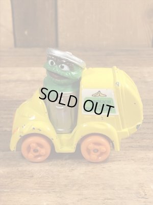 80’sのセサミストリートのオスカーのヴィンテージのダイキャストミニカー