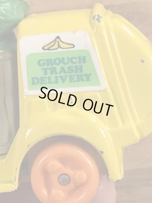 80年代頃のセサミストリートのオスカーのビンテージのミニカー