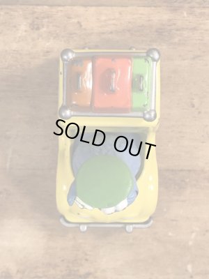 80年代頃のセサミストリートのクッキーモンスターのビンテージのミニカー