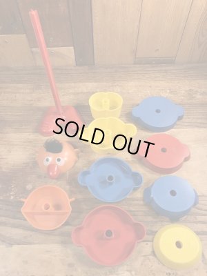 70年代頃のセサミストリートのアーニーのビンテージのスタッキングトイ