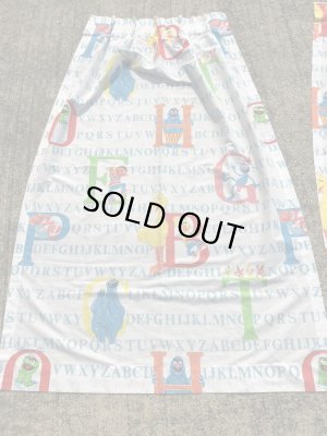 80年代頃のセサミストリートのビンテージのカーテン