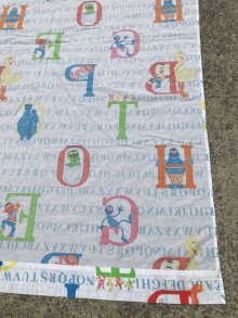 他の写真3: Sesame Street “Alphabet” Flat Sheet　セサミストリート　ビンテージ　フラットシーツ　生地　80年代