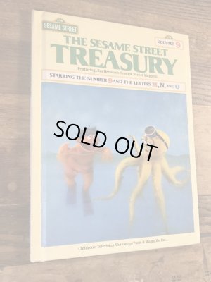 80年代頃のセサミストリートのビンテージのピクチャーブック