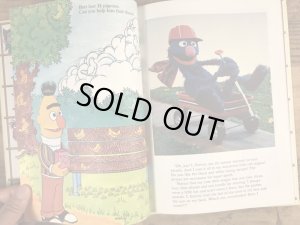 80年代頃のセサミストリートのビンテージの絵本