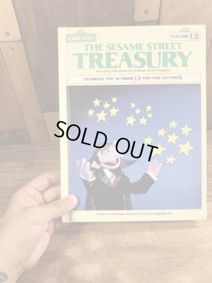 80’sのセサミストリートのヴィンテージのハードカバーブック