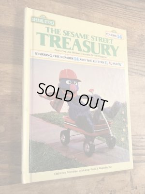 80年代頃のセサミストリートのビンテージの絵本