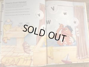 80年代頃のセサミストリートのヴィンテージのピクチャーブック