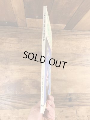 80年代頃のセサミストリートのビンテージの絵本