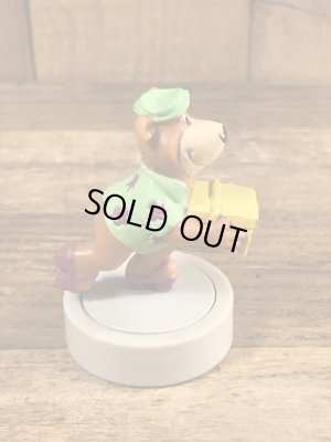 90年代頃のヨギベアのビンテージのミールトイ