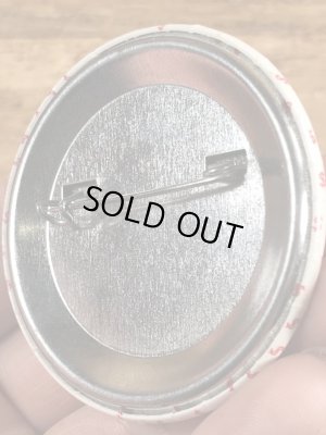 80年代頃のメッセージが書かれたビンテージの缶バッジ