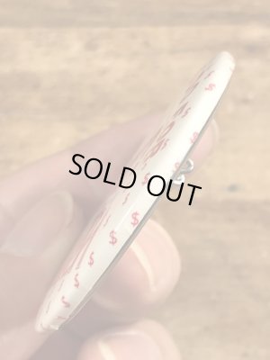 80年代頃のメッセージが書かれたビンテージの缶バッジ