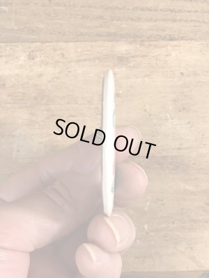 80年代頃のPlant One On Your Mom This Mother's Day!のメッセージが書かれたビンテージの缶バッジ