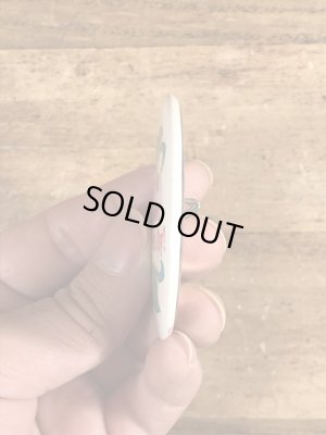 80年代頃のPlant One On Your Mom This Mother's Day!のメッセージが書かれたビンテージの缶バッジ