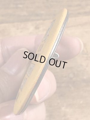 80年代頃のホールマーク社製のメッセージが書かれたビンテージの缶バッジ