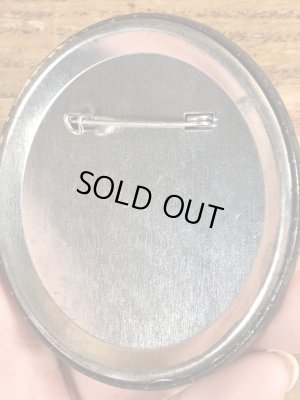 80年代頃のDon't Bug Me, Bug Stella!のメッセージが書かれたヴィンテージの缶バッチ