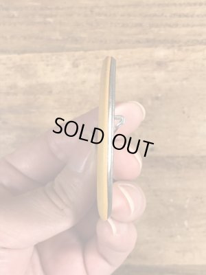 80年代頃のホールマーク社製のメッセージが書かれたビンテージの缶バッジ