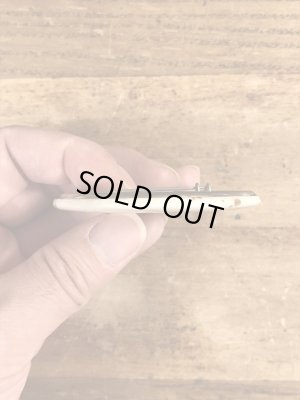 80'sのFeel Great Now Ask Me How!のメッセージが書かれたヴィンテージの缶バッチ