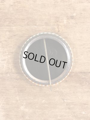 60~70’sのSave Water Shower With A Friendのメッセージが書かれたヴィンテージの缶バッチ