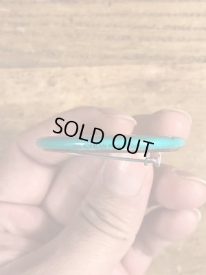 80’sのLet's Talk Tunaのメッセージが書かれたヴィンテージの缶バッチ