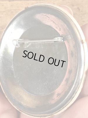 80年代頃のメッセージが書かれたビンテージの缶バッジ