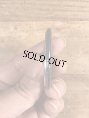 80年代頃のOne For The Money Two For The Show...のメッセージが書かれたビンテージの缶バッジ