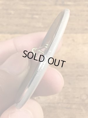 80'sのYouth Is Wasted On The Young.のメッセージが書かれたビンテージの缶バッジ