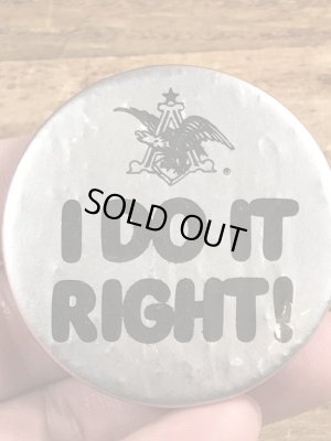 80年代頃のアンハイザーブッシュビールのメッセージが書かれたビンテージの缶バッジ