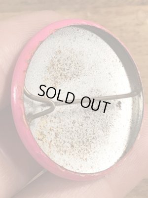 80'sのCowabunga Dude!のメッセージが書かれたビンテージの缶バッジ