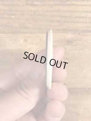 80年代頃のU.S.Food & Drug Administration Cocaine Research Dept.のメッセージが書かれたビンテージの缶バッジ