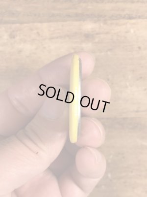 80年代頃のパニック!のメッセージが書かれたビンテージの缶バッジ