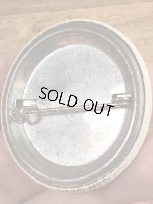 80年代頃のU.S.Food & Drug Administration Cocaine Research Dept.のメッセージが書かれたビンテージの缶バッジ