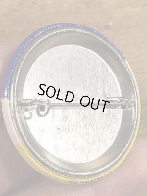 80’sのI Could Use A Good Laugh...のメッセージが書かれたヴィンテージの缶バッチ