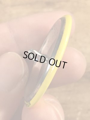 80’sのBack Off!...のメッセージが書かれたヴィンテージの缶バッチ