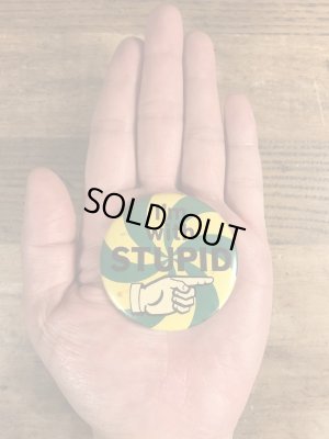 80年代頃のI'm With Stupidのメッセージが書かれたヴィンテージの缶バッチ