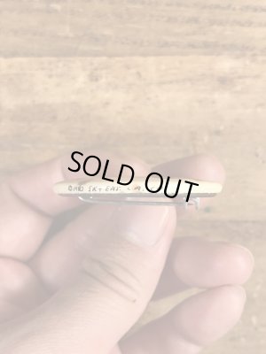 80'sのSit On A Happy Faceのメッセージが書かれたヴィンテージの缶バッチ