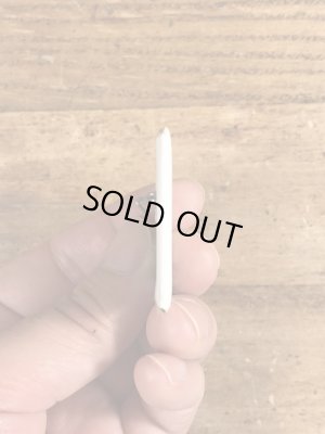 80年代頃のFuck You Fuck Me Fuck Everybodyのメッセージが書かれたヴィンテージの缶バッチ