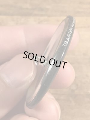 90’sのIt's Not The Same Old Thingのメッセージが書かれたビンテージの缶バッジ