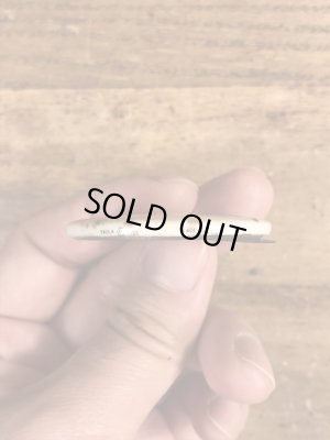 60’sのIgnore This Button!のメッセージが書かれたヴィンテージの缶バッジ