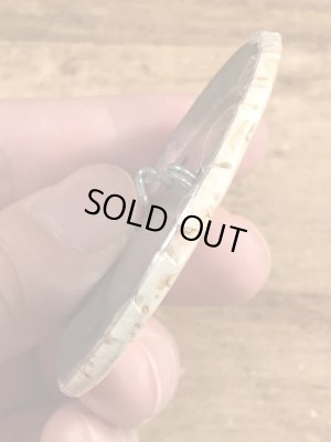 80's のI Am A Nympho Incase Of An... のメッセージが書かれたビンテージの缶バッジ