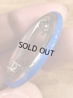 80'sのGuy With Attitude...のメッセージが書かれたビンテージの缶バッジ