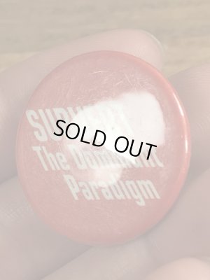 80’sのSubvert The Dominant Paradigmのメッセージが書かれたヴィンテージの缶バッジ