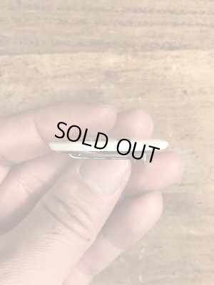 80年代頃のジョンデロリアンのコカイン密売裁判のビンテージの缶バッジ