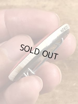 80年代頃のボゾクラウン禁止が描かれたビンテージの缶バッジ