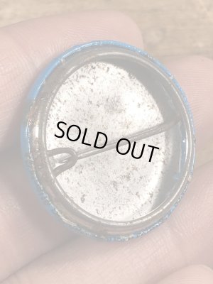 80'sのBar Flyのメッセージが書かれたヴィンテージの缶バッチ