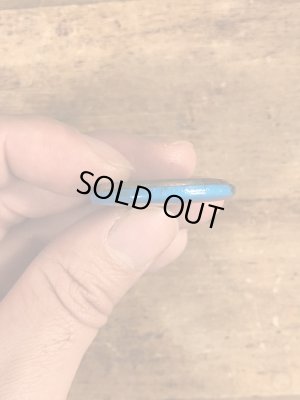 80'sのBar Flyのメッセージが書かれたヴィンテージの缶バッチ