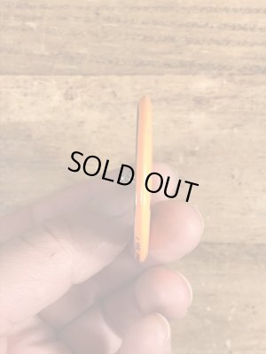 80年代頃のI May Be Fat...のメッセージが書かれたビンテージの缶バッジ